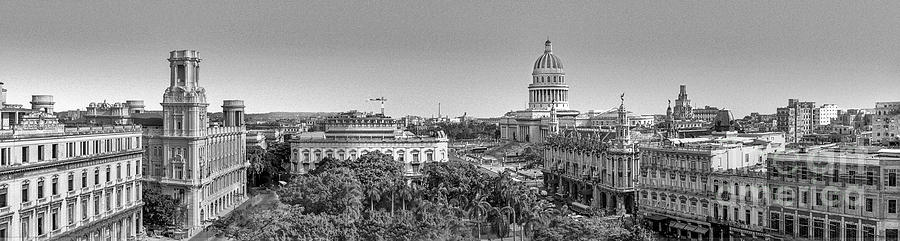 Havana Cuba Capitola Photograph by David Zanzinger