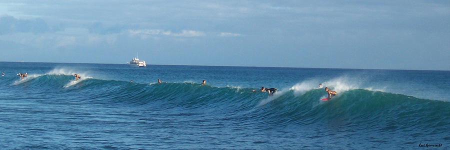 Hawaii waves Photograph by Carl Gouveia