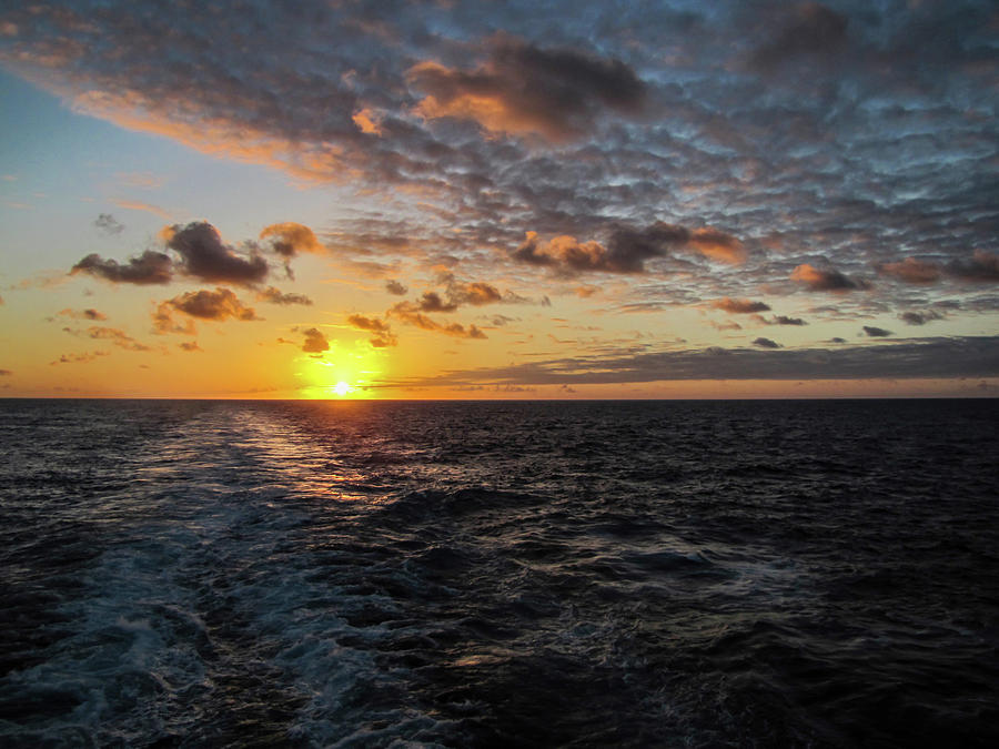 Hawaiian Sunset 2 Photograph by Bob Slitzan