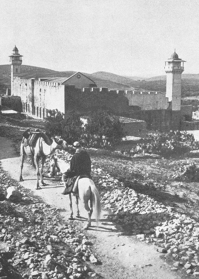 Hebron in 1925 Photograph by Munir Alawi