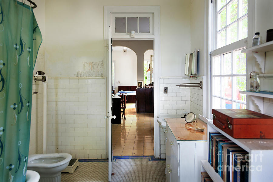 Hemingways Cuba House Bathroom No. 9 Photograph by Craig J Satterlee