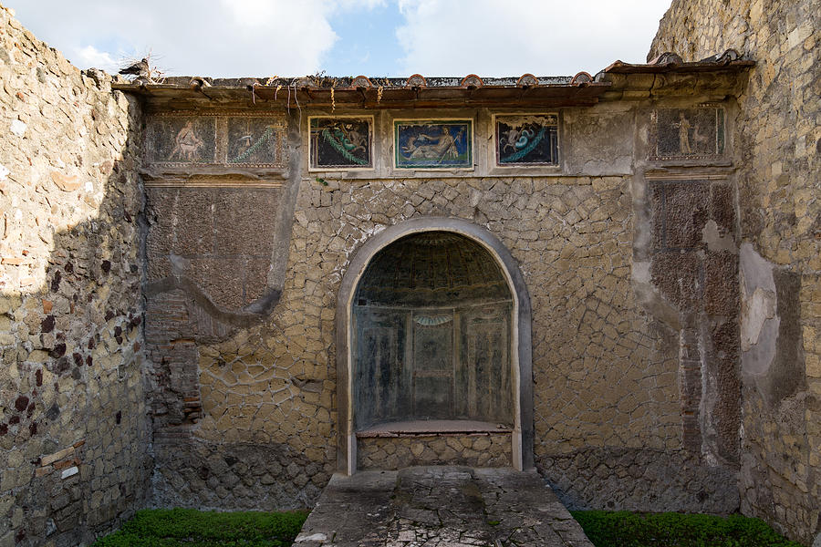 Herculaneum House - Elegant Arched Alcove and Mosaic Wall Art Photograph by Georgia Mizuleva