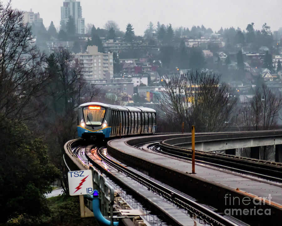 Here Comes Ze Translink Supertrain, Part Of Ze Skyline Photograph