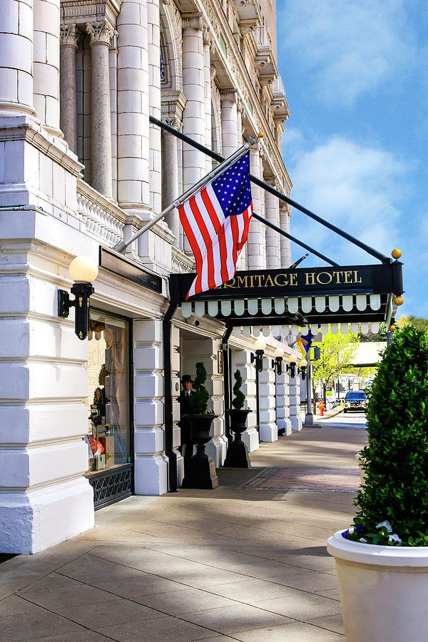 Hermitage hotel Nashville Photograph by Chris Smith