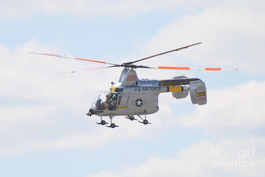 HH-43B Huskie Photograph by Larry Keahey