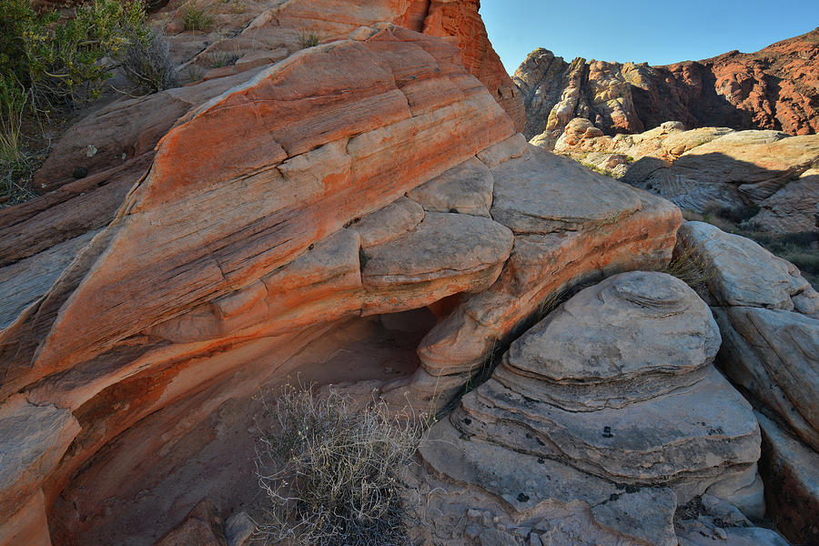 Hidden Canyon of Valley of Fire Photograph by Ray Mathis