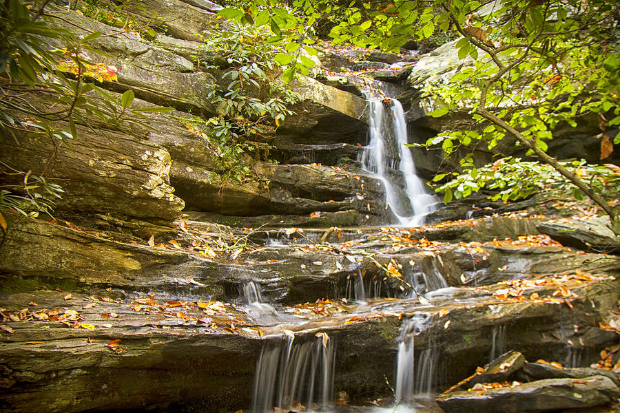 Hidden Falls-Hanging Rock State Park Photograph by Bob Decker