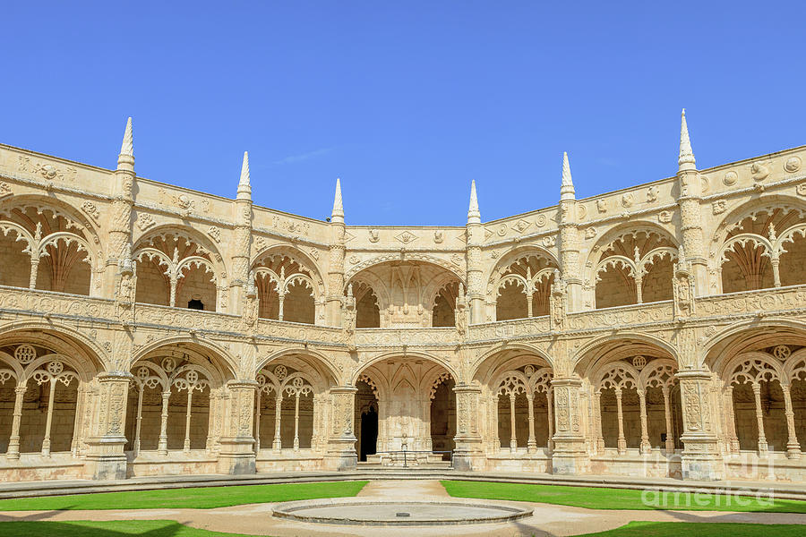 Hieronymites Monastery courtyard Photograph by Benny Marty