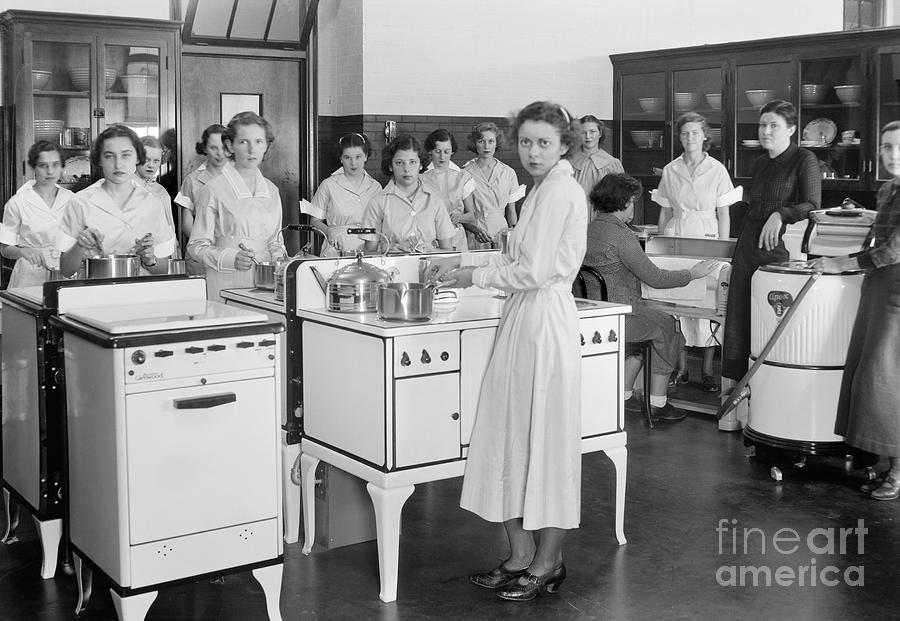 High School Cooking, 1935 Photograph by Granger