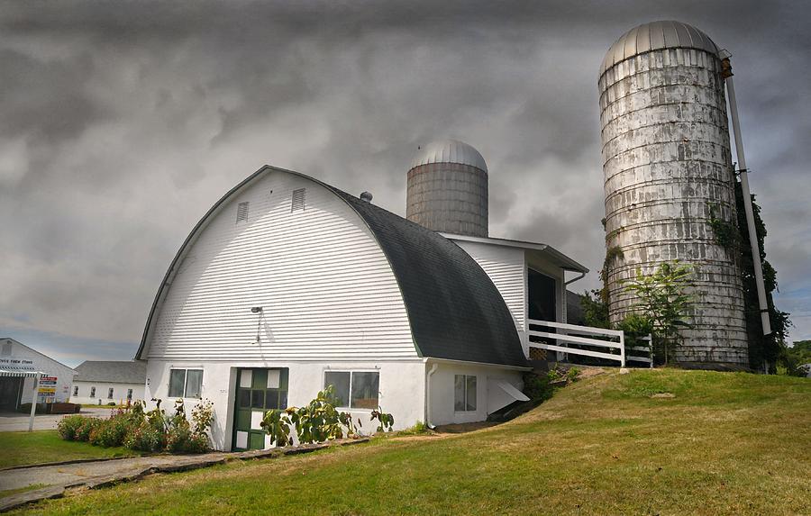 Hilltop Hanover Farm Photograph By Diana Angstadt - Fine Art America