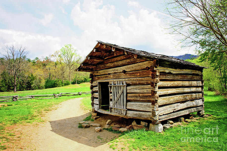 Historic Log Cabin Photograph by Anna Serebryanik