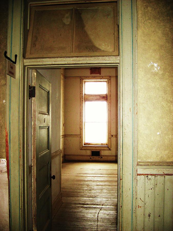 Historic Room Photograph by Sarah Lunsford - Fine Art America