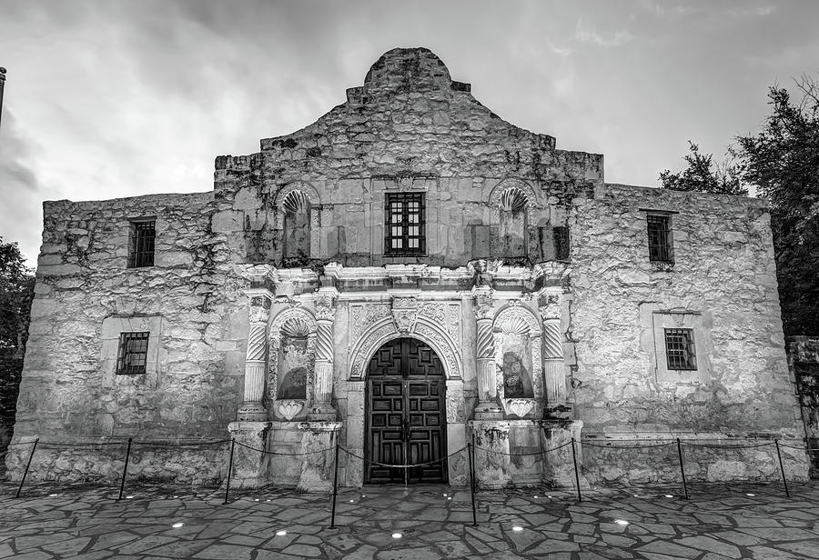 Historic San Antonio Alamo Mission - Black and White Edition Photograph by Gregory Ballos