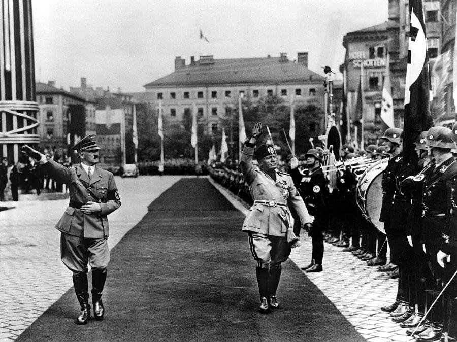 Hitler And Mussolini Inspect A Guard Photograph by Everett