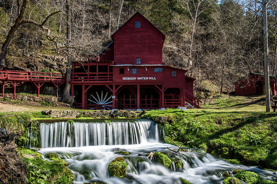 Hodgson Water Mill Photograph by Paul Freidlund