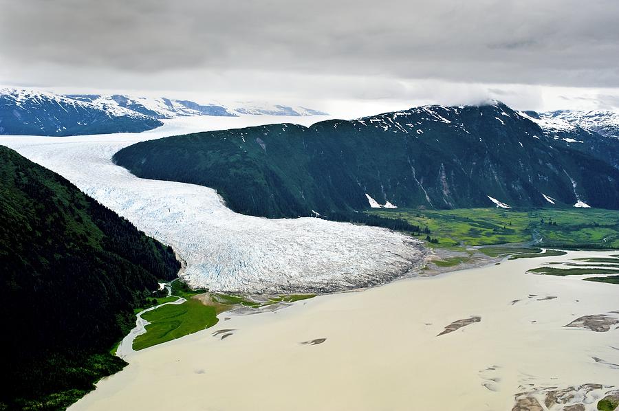 Hole-in-the-wall Glacier, Alaska Photograph by David Nunuk