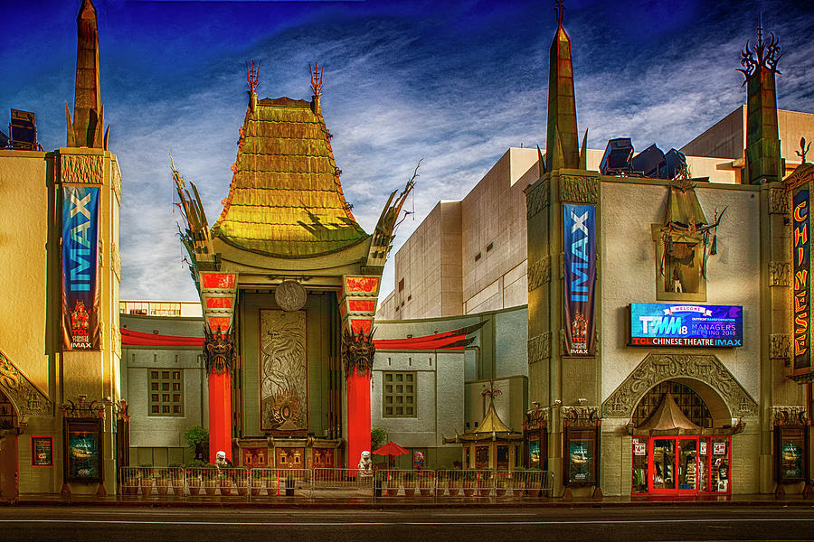 Hollywoods Chinese Theater Photograph by Joseph Hollingsworth