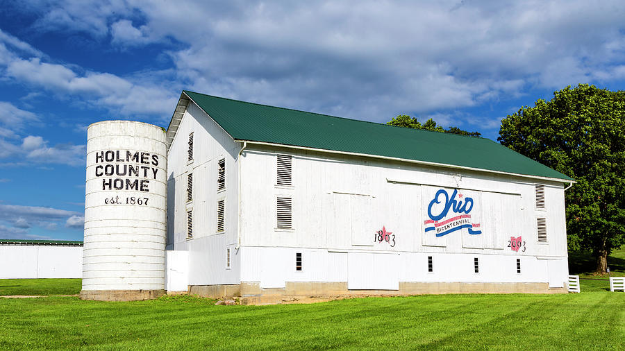Barn Photograph - Holmes County Home - Ohio Bicentennial Barn #47 by Stephen Stookey