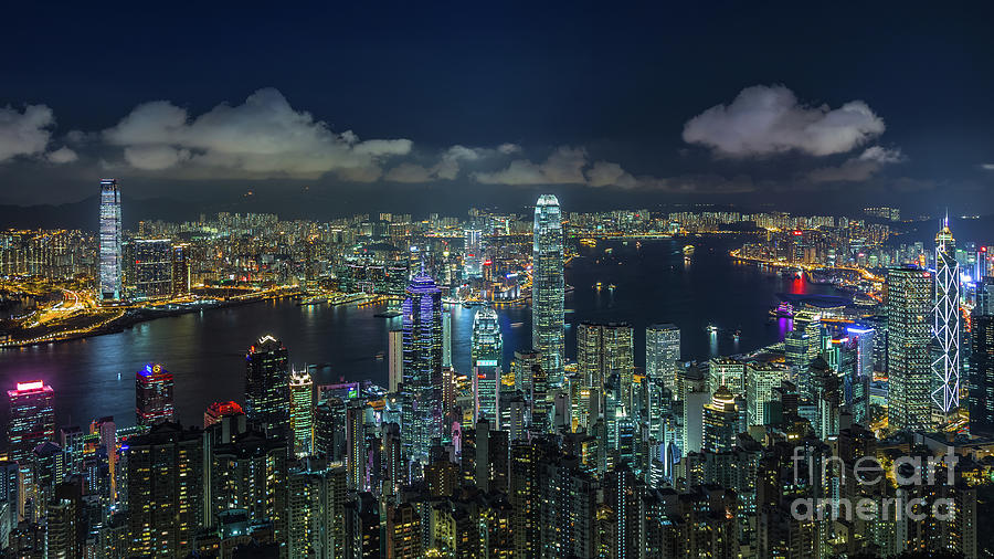 Hong Kong 32 Photograph by Tom Uhlenberg
