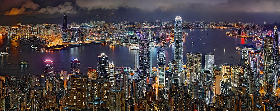Architectural Detail Photograph - Hong Kong at Dusk by Jeff S PhotoArt
