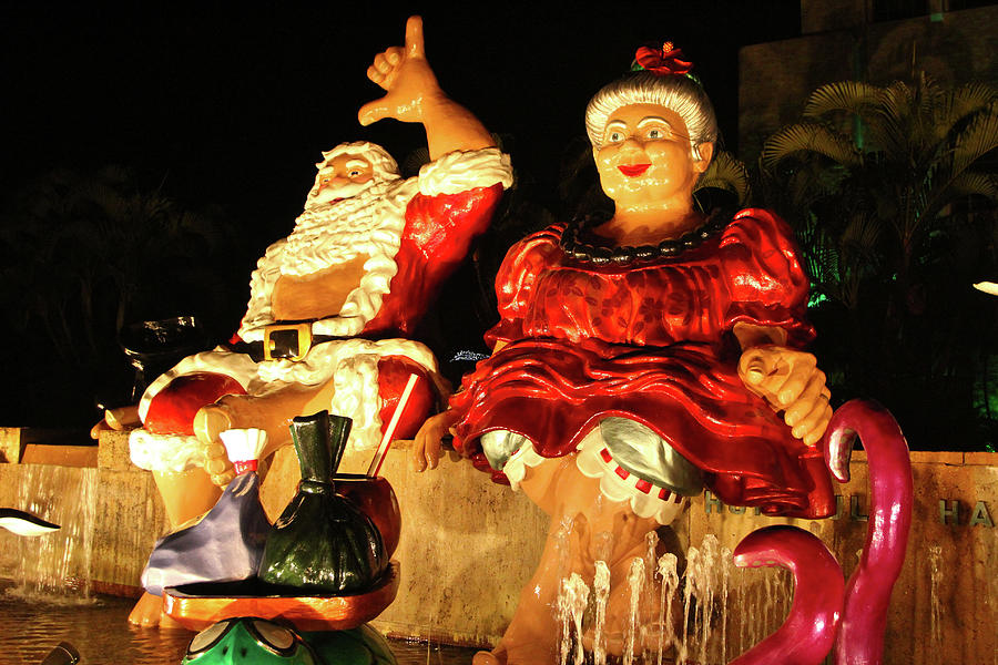 Christmas Photograph - Honolulu Christmas Couple by Melvin Ah Ching Christmas Photograph - Honolulu Christmas Couple by Melvin Ah Ching
