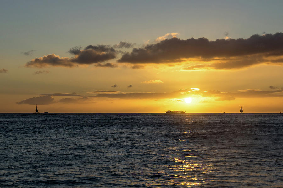 Honolulu Crowded Sunset Cruise Photograph by Georgia Mizuleva