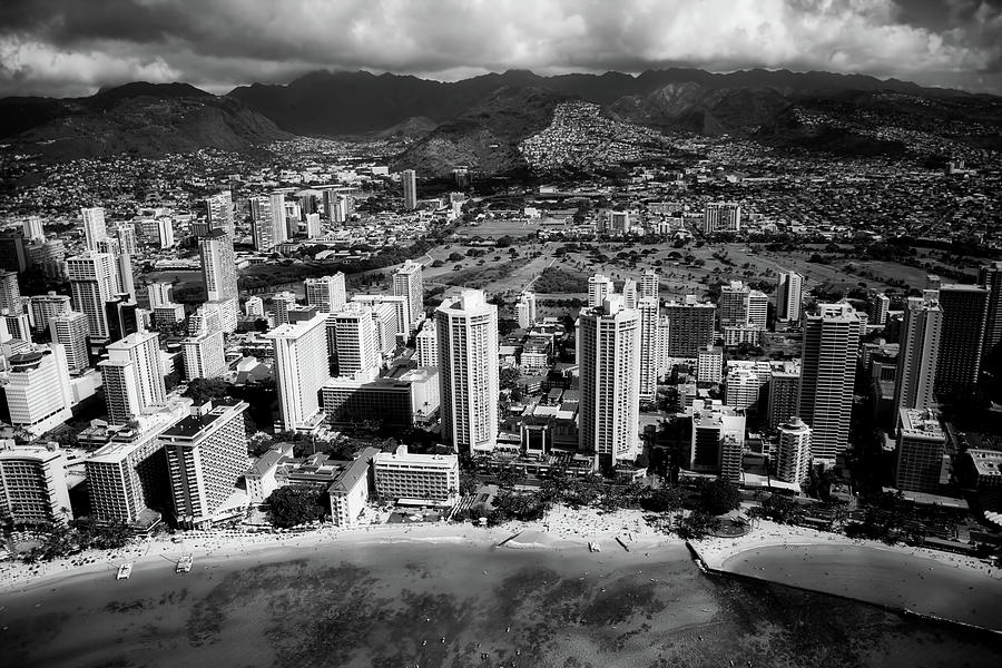 Honolulu Photograph - Honolulu Hawaii by Mountain Dreams