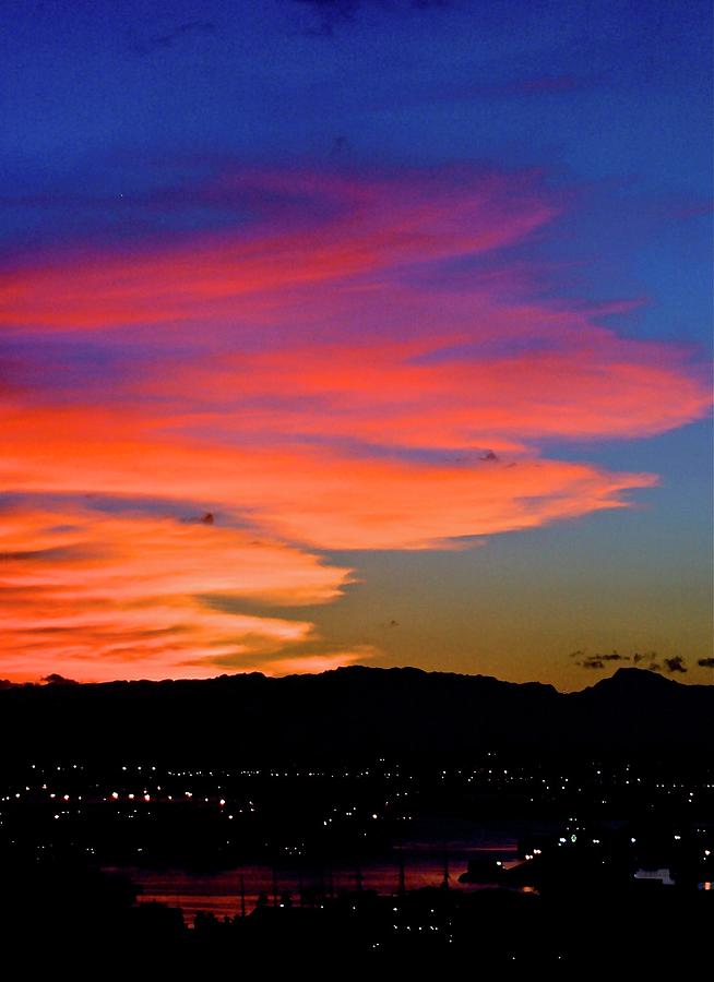 Honolulu Sunset Photograph by Lehua Pekelo-Stearns