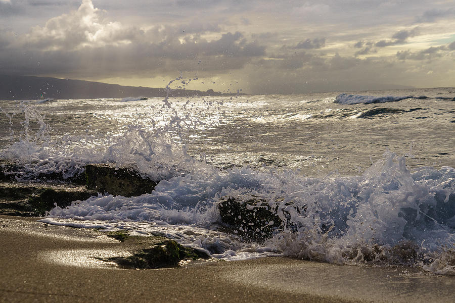 Hookipa Beach Maui Photograph by Janis Knight