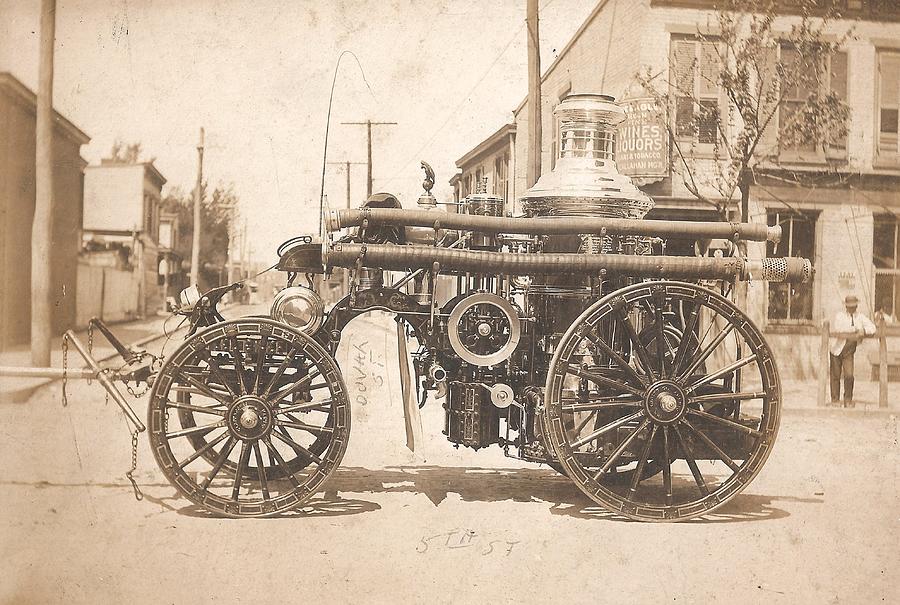 Horse Drawn Fire Engine 1910 Photograph by Virginia Coyle