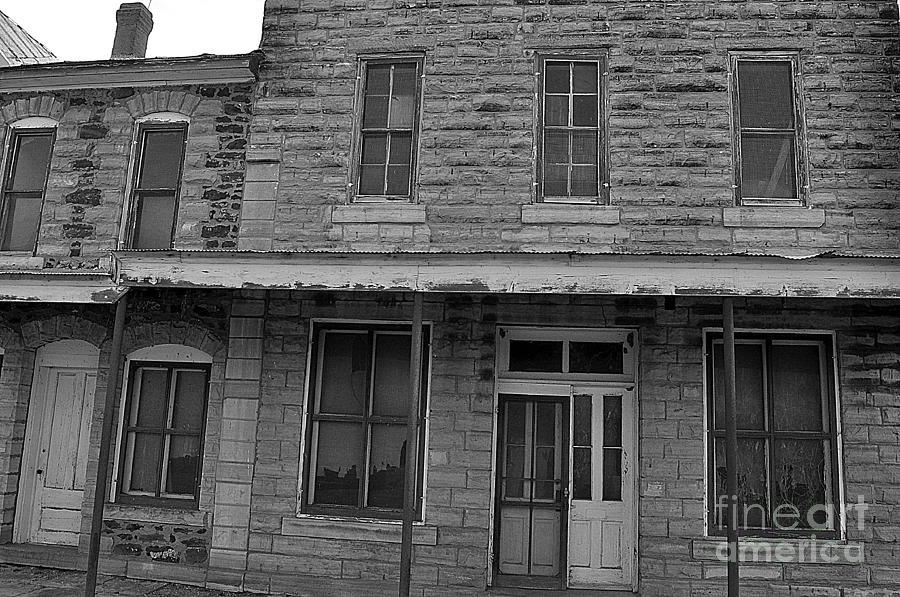 Black And White Photograph - Hotel Great Bend by Anjanette Douglas