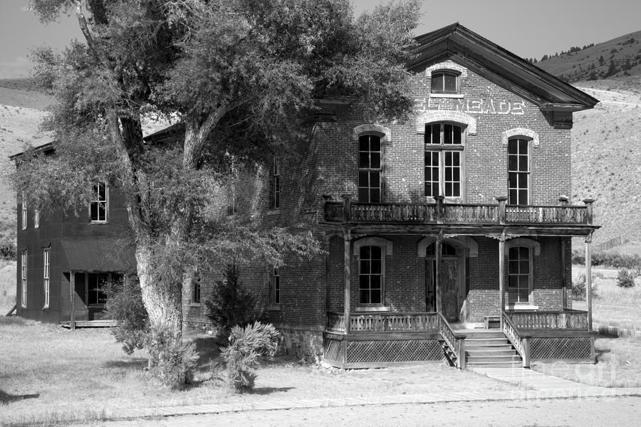 Hotel Meade Black And White Photograph by Adam Jewell