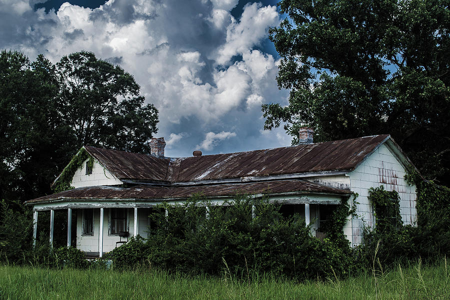 House Of Ten Pillars Photograph by Benjamin Dunlap - Fine Art America