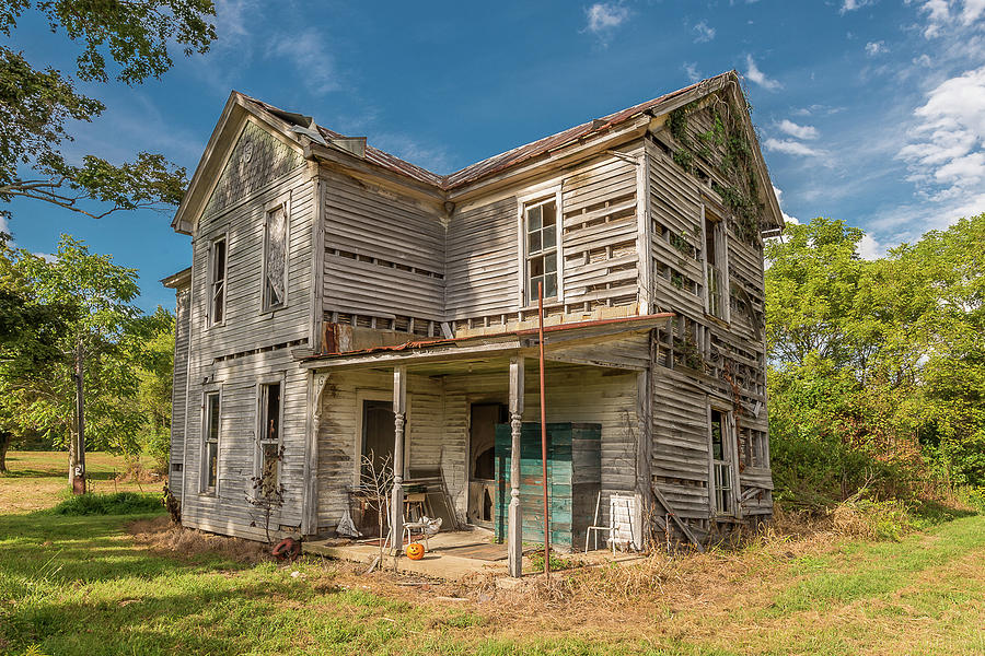 House with no one in it Photograph by Robert Wrenn - Fine Art America