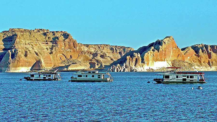 Houseboats in Wahweap Bay in Lake  in Glen Canyon National Recreation Area-Arizona  Photograph by Ruth Hager