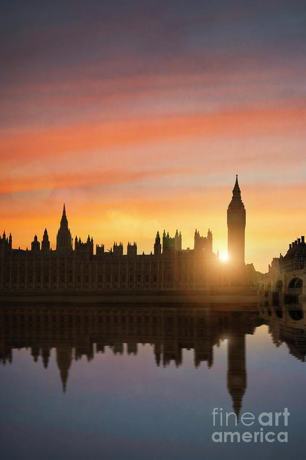 Houses Of Parliament With Big Ben London At Sunset Photograph by Lee Avison