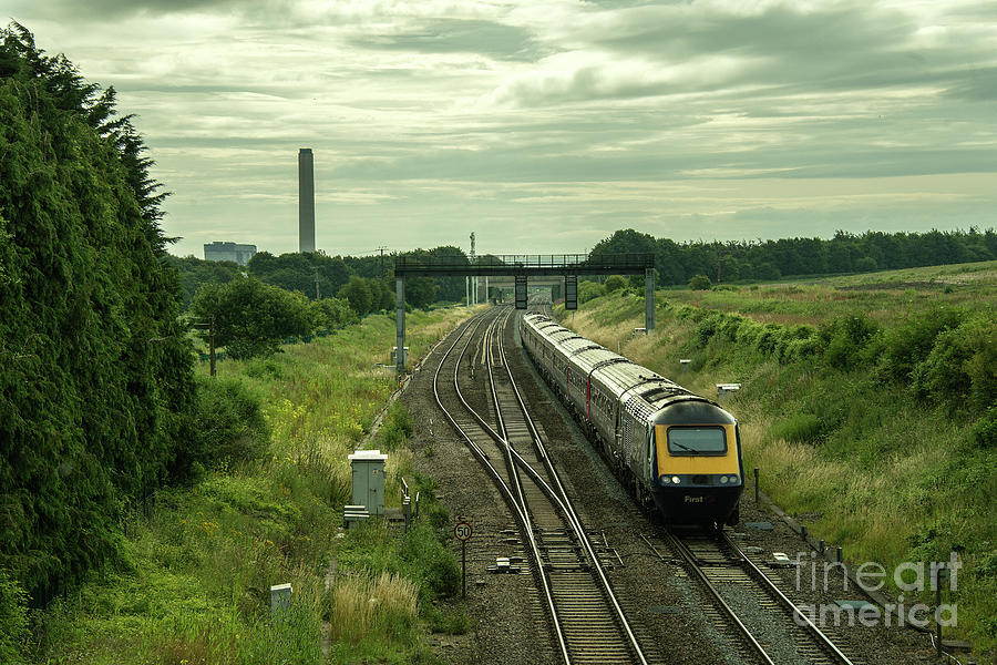 Train Photograph - HST at Steventon  by Rob Hawkins