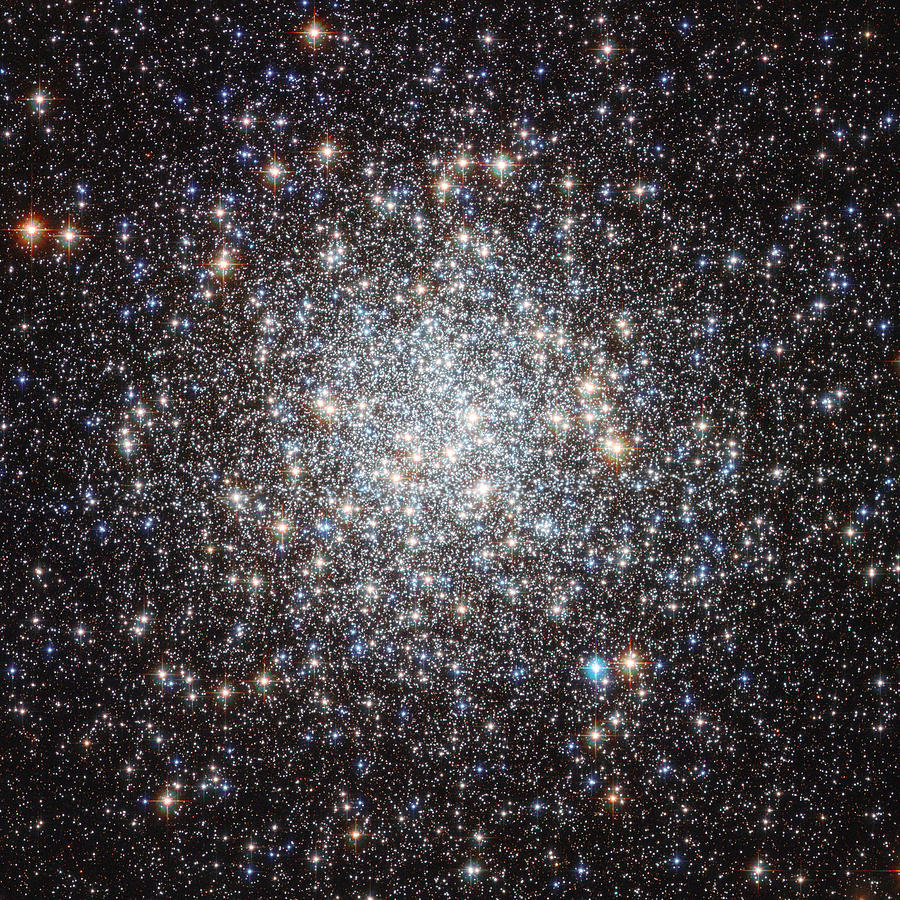 Hubble image of Messier 9 Photograph by Celestial Images
