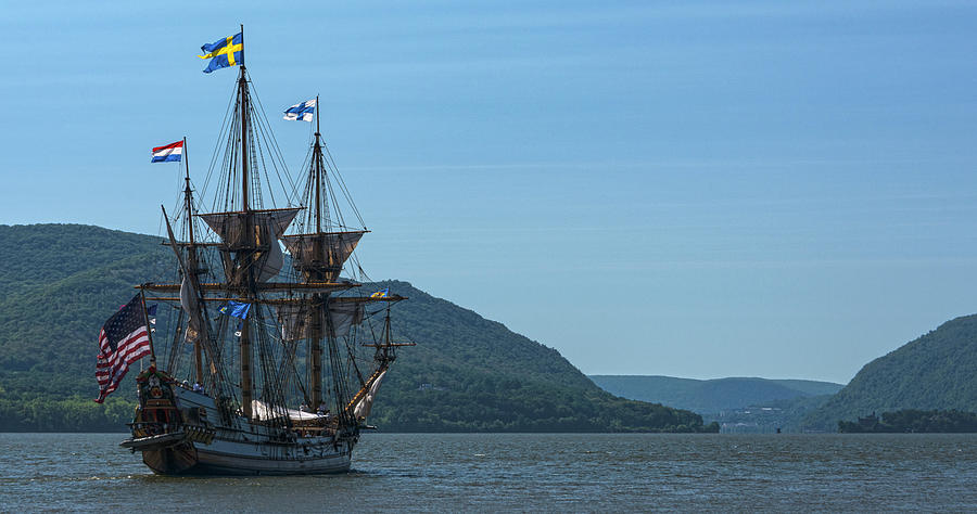 Hudson Highlands Sojourn Photograph by Angelo Marcialis