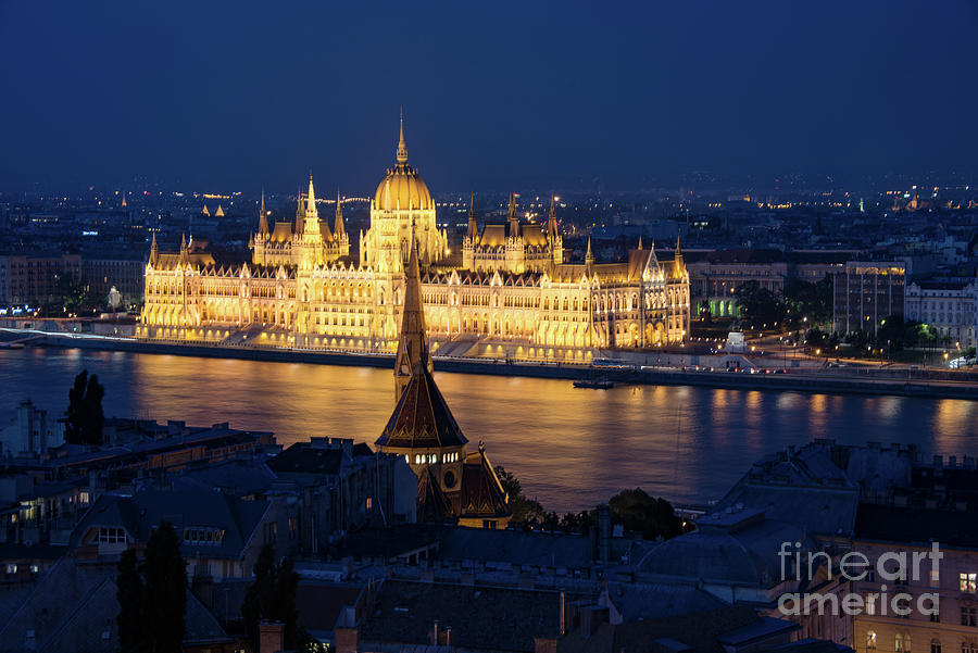 Hungarian Parliament Building at Night Photograph by Bob Phillips