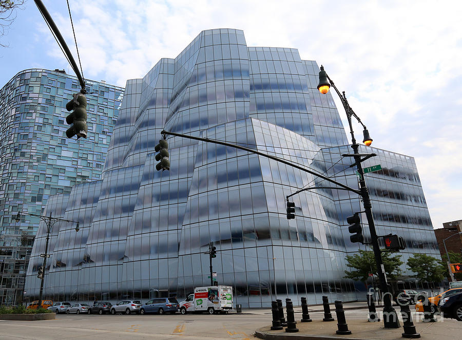 IAC Building by Frank Gehry in Chelsea Photograph by Steven Spak