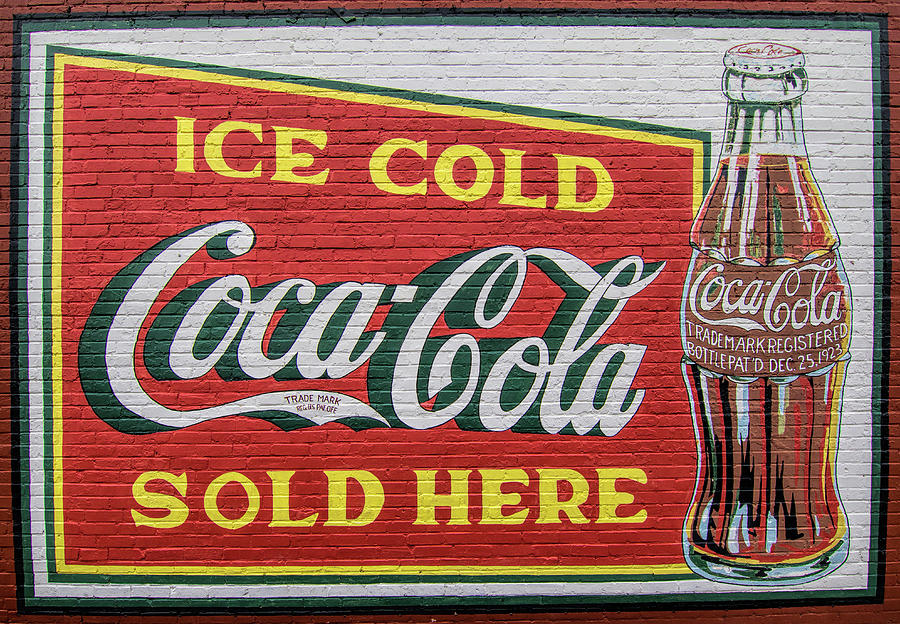 Sold here. Кока кола мурал. Coca Cola плакат с индейцем. Coca Cola Ice Cold 1939. Chips + Cola плакат.