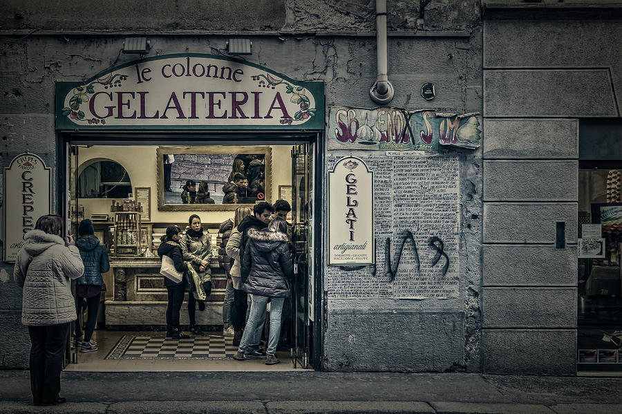 Ice-cream shop Photograph by Roberto Pagani