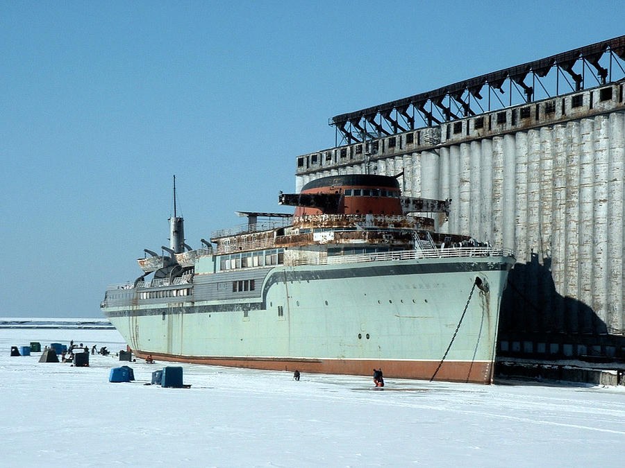 Ice Fishing On Lake Erie Photograph by Ely Arsha