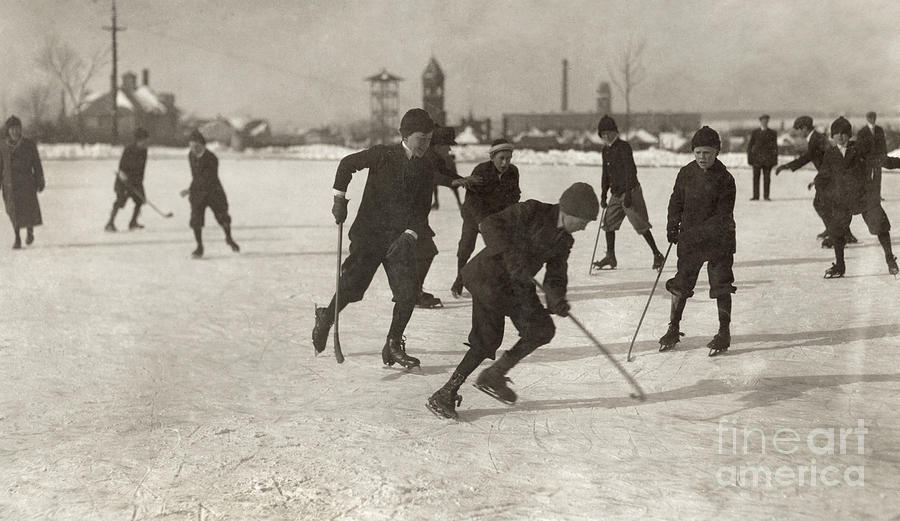 Ice Hockey 1912 Photograph by Granger