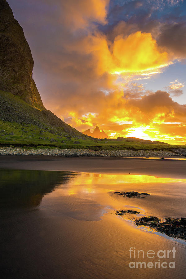 Iceland Stokksnes Vestrahorn Sunrise Photograph