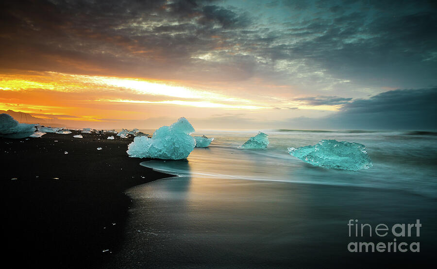 Iceland Sunrise Glacial Beach Ice Photograph by Mike Reid