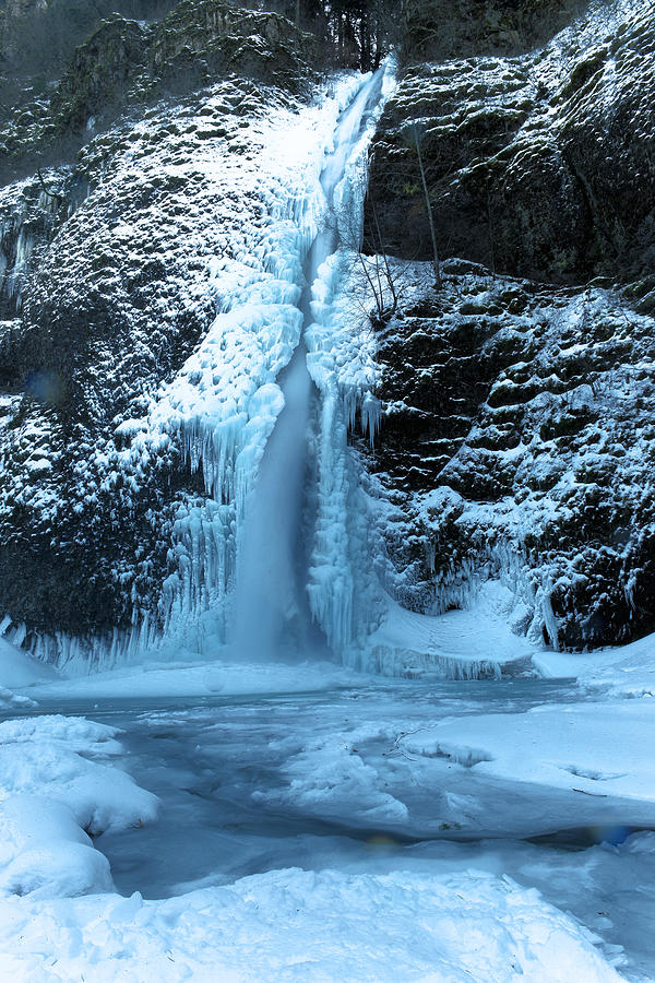Icy Horsetail falls Photograph by Jeff Swan