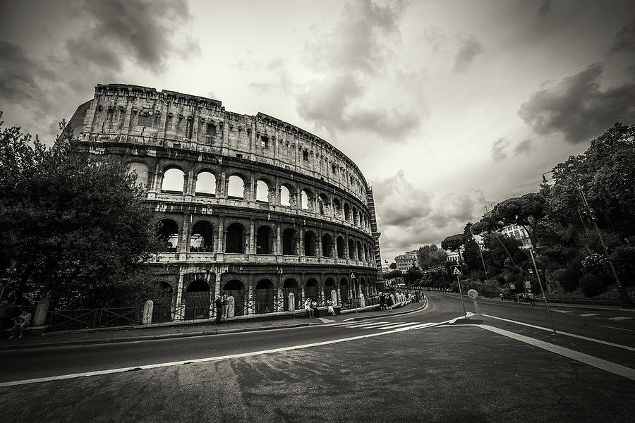 Il colosseo Photograph by John Angelo Lattanzio