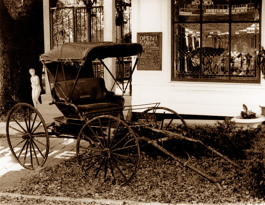 antique horse buggy